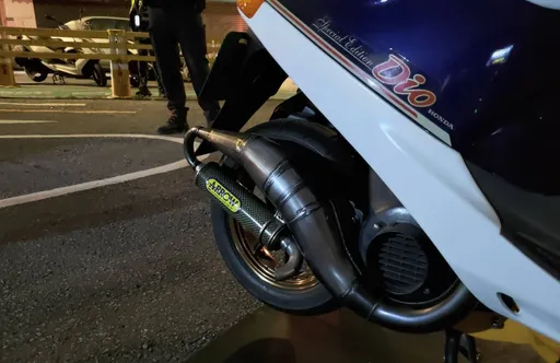 80年代改裝神車Dio再現！「買+改」花3.1萬卻再噴3600元　桃園警、監、環嚴打改管猴　