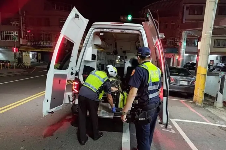 嬤孫2人送醫後暫無生命危險，黃男則宣告不治。翻攝照片