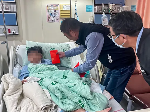 苗栗父砍傷嬤孫墜樓亡 他見這一幕心疼:「10歲童恐懼眼神」刺痛每個人