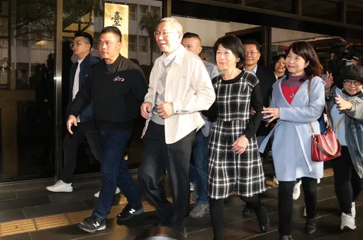 柯文哲回家了!陳佩琪欣慰掩不住笑意 夫妻跨年有變數!北檢再提抗告