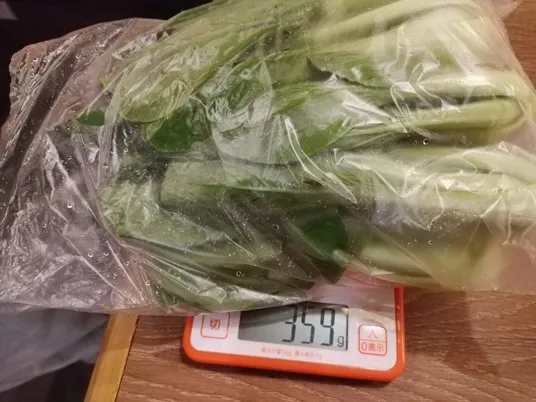 8件蔬菜不符農藥殘留容許量標準。北市衛生局提供