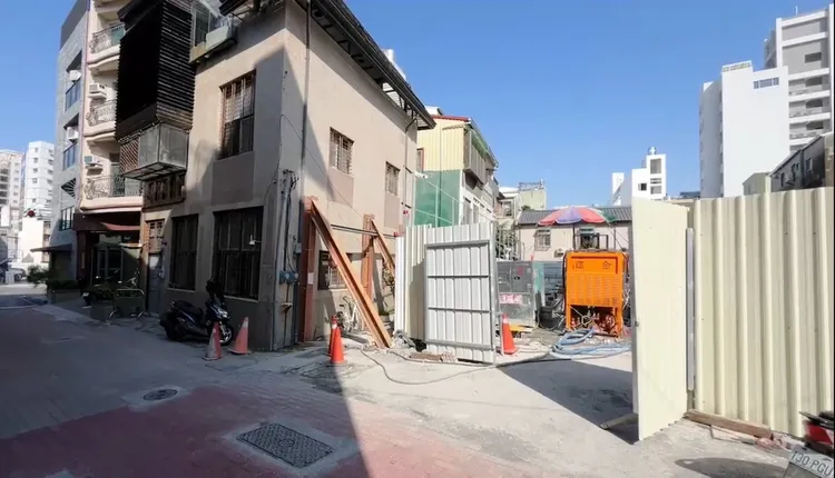 建商價購部分收災戶後，對其他住戶重建要求，選擇進行訴訟，讓法院判賠。民眾提供