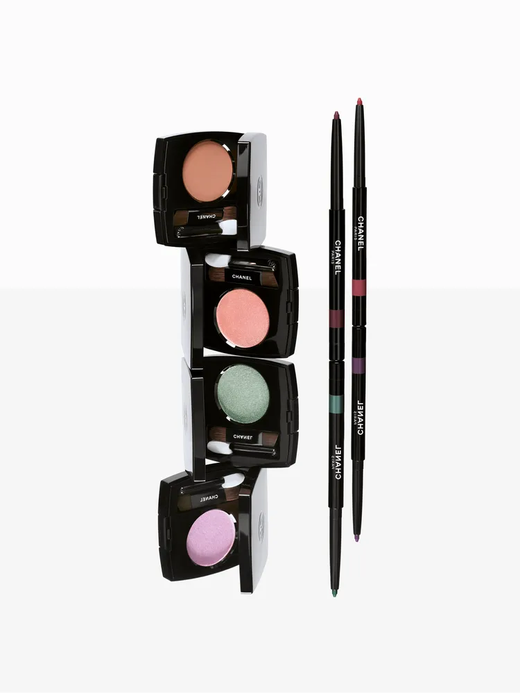 香奈兒絢彩單色眼影（左），各1420元；絲柔恆采眼線筆（右），各1050元。品牌提供