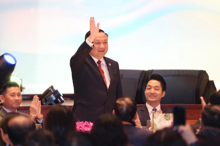 華源下午訪社宅，感嘆北市對弱勢的關懷。莊宗達攝