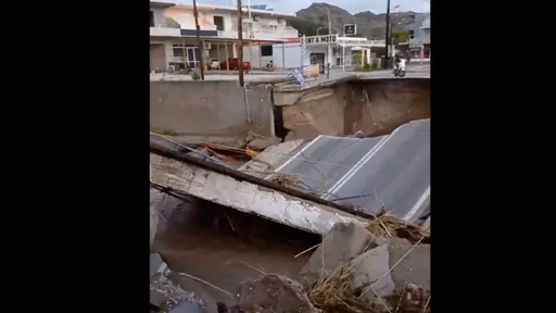 暴風波拉肆虐! 希臘外島車輛泡水道路崩塌