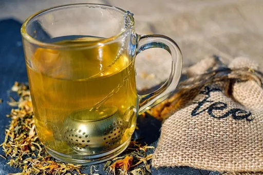 泡个茶也有事!研究:冲泡茶包恐喝下塑胶微粒?