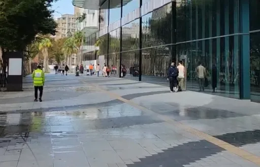 周杰倫還沒唱完大巨蛋竟晴天漏水!議員怒轟「水流如瀑布」