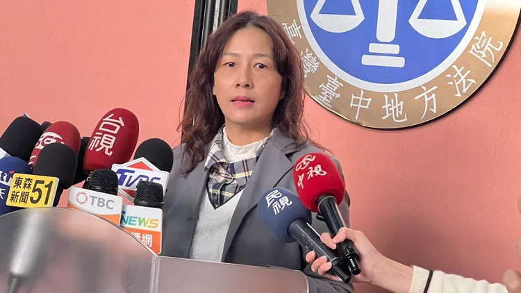 台中地院行政庭長黃玉琪說明判決理由。鮮明攝