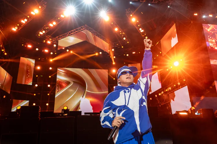 阿跨面與Yappy、芮鯊RapShark接連展開饒舌PK。翻攝畫面