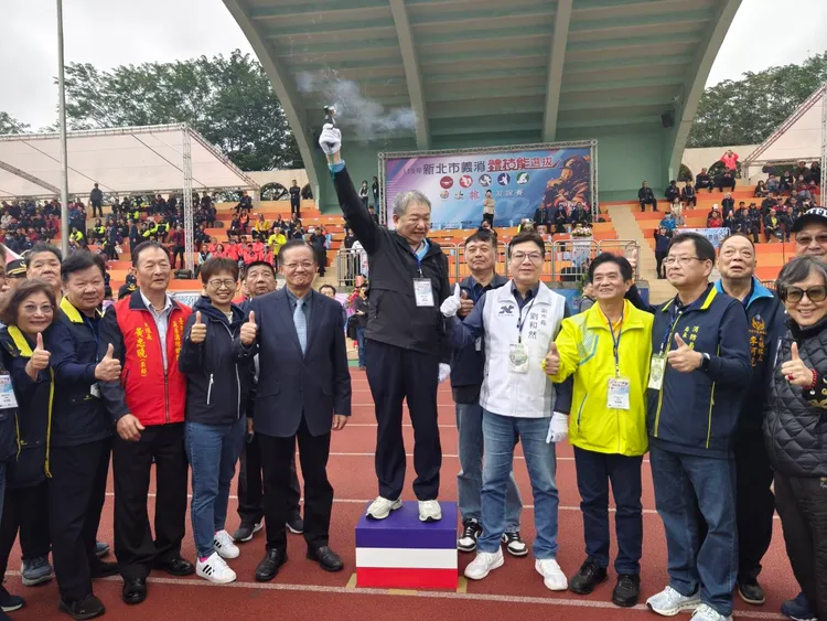 競技交流項目包括有火災搶救、救護技術、車禍救助、繩索救援及無人機運用等，讓義消人員展示平日訓練成果。新北消防局提供