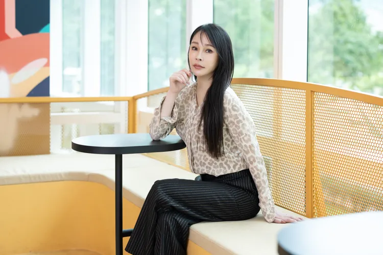 温嵐透露想當家庭主婦。華納音樂提供