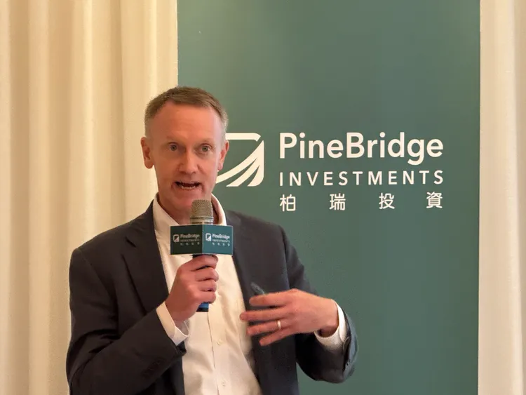 柏瑞投資全球產業研究主管暨柏瑞環球重點股票基金經理人 Robert Hinchliffe 。呂承哲攝
