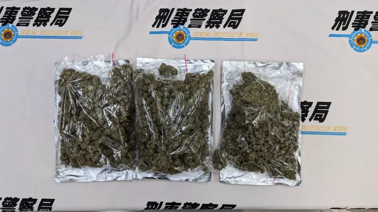 警方共查獲3包大麻毒品。民眾提供