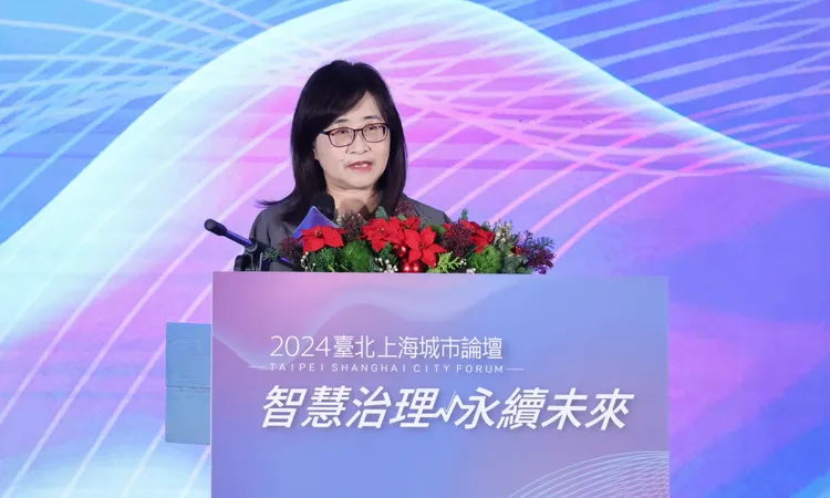 林奕華稱對兩岸關係的春暖花開仍然抱持著一定的信心。莊宗達攝