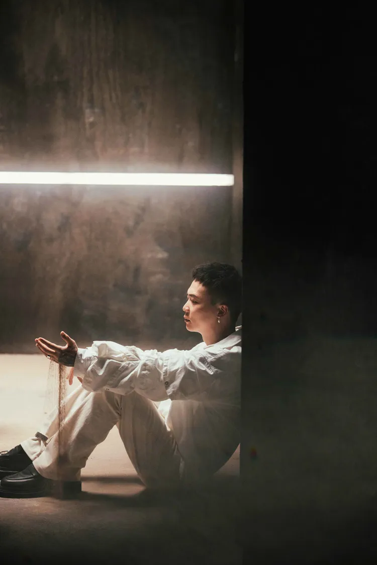 蕭秉治《孤獨不是罪》詮釋「生命最後一天彈鋼琴的感覺」。相信音樂提供