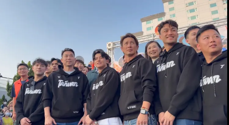 入選代表隊的統一獅教練團、選手幾乎到齊。民眾提供