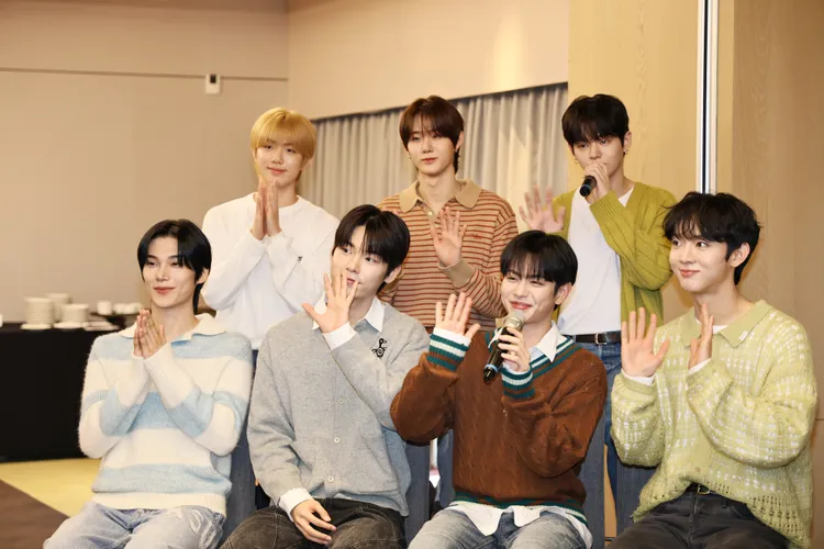 韓國天團EVNNE帥氣無法擋。南市府提供