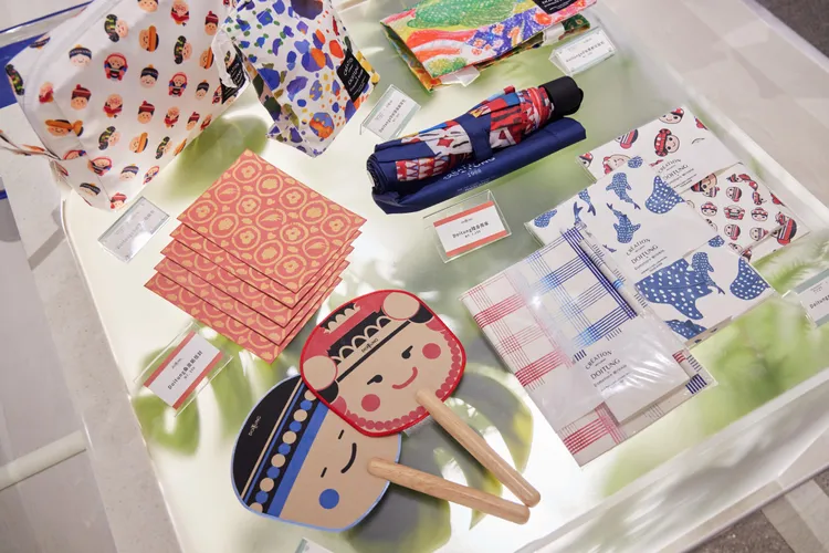 首波選品與來自泰國，並由皇家組織營運的生活風格品牌DoiTung合作。品牌提供