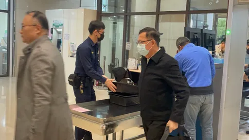 鄭文燦神隱113天首出庭　儘管「他們」都認了！開庭即否認「任何犯罪行為」