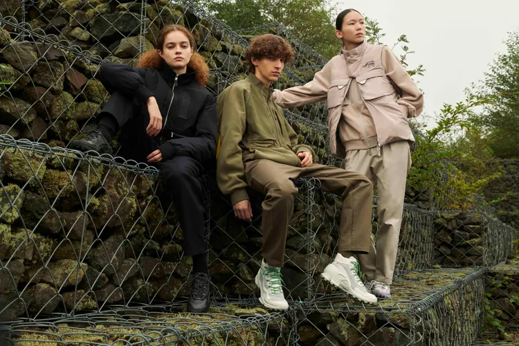 聯名系列打造出一系列兼具山系機能風與功能性美學的單品。品牌提供