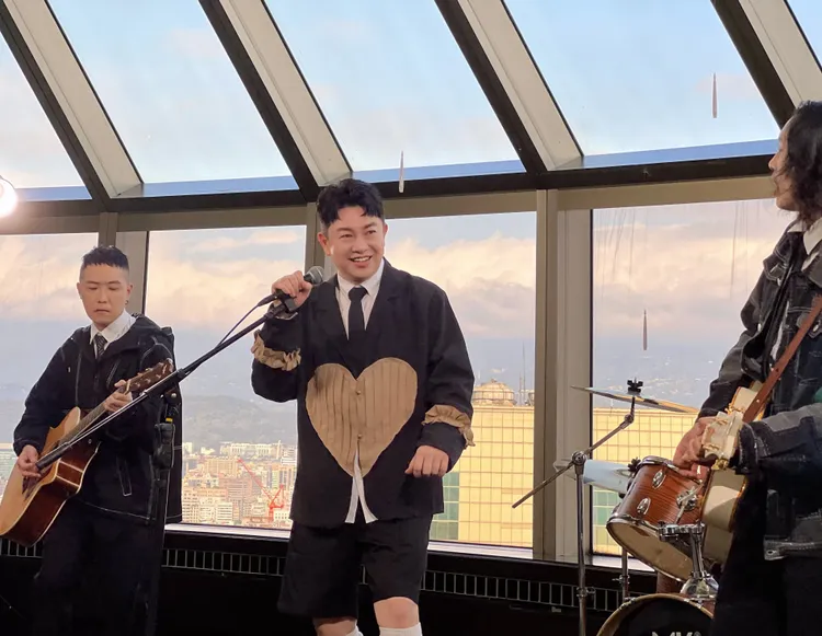 李明川當歌手玩真的。產值娛樂提供