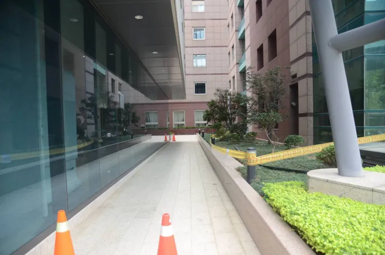 台達電員工墜落1樓。民眾提供