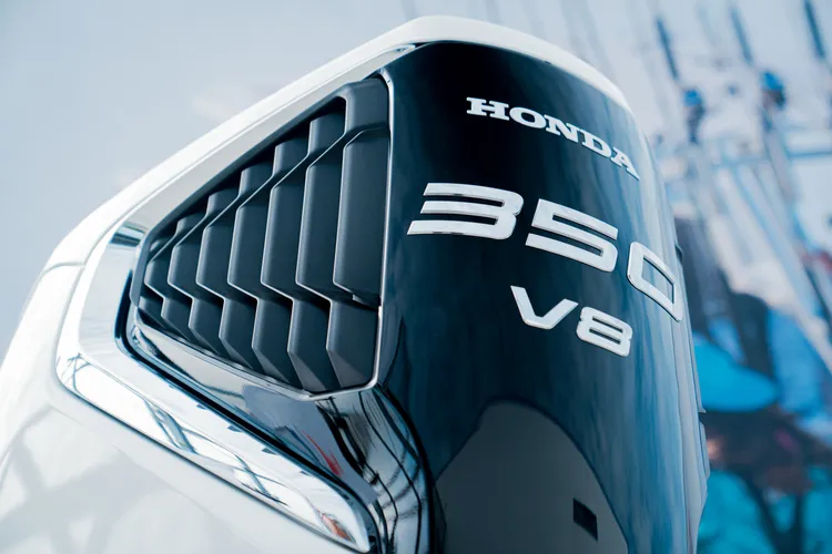 BF350船外機為Honda首具V8大排量量產引擎，滿足船舶玩家更大動力的追求。業者提供