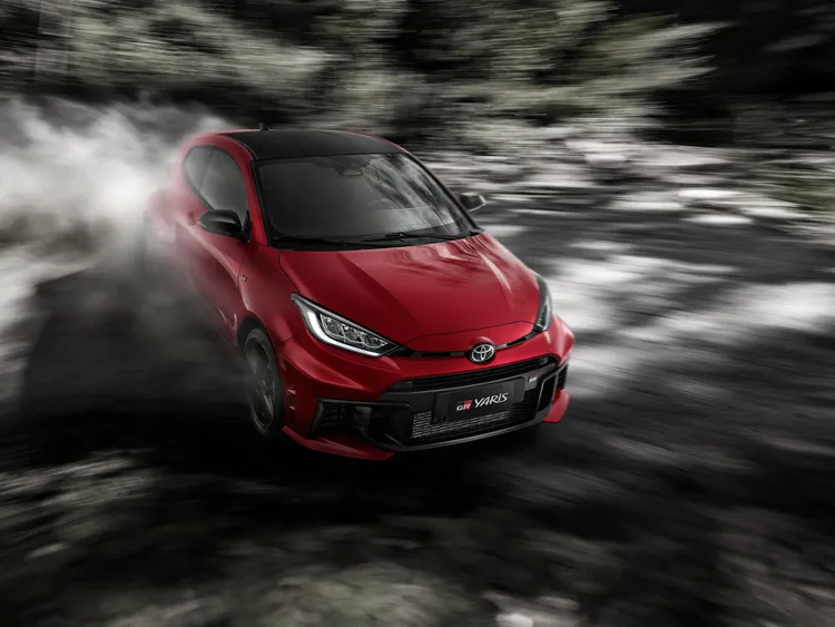 TOYOTA GR Yaris的1.6升渦輪引擎動力提升至280ps，最大扭力達39.8Kgm，並新增NACA導風管以及冷卻套件。原廠照片