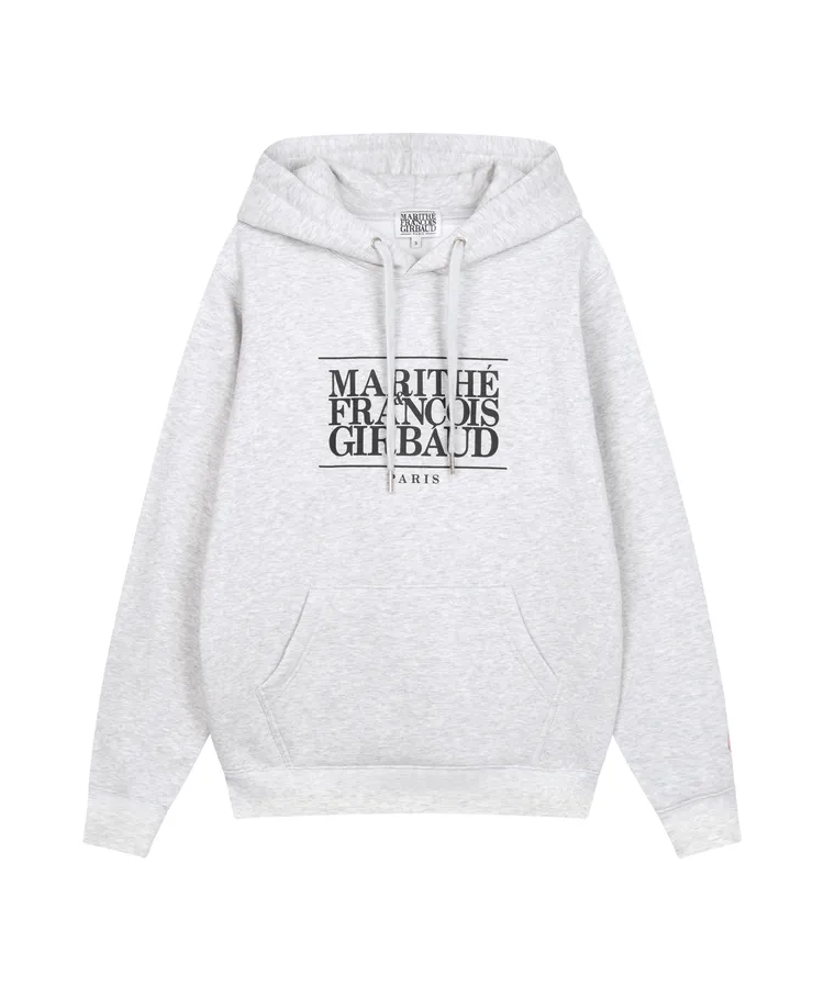 MFG LOGO帽T，3290元。品牌提供