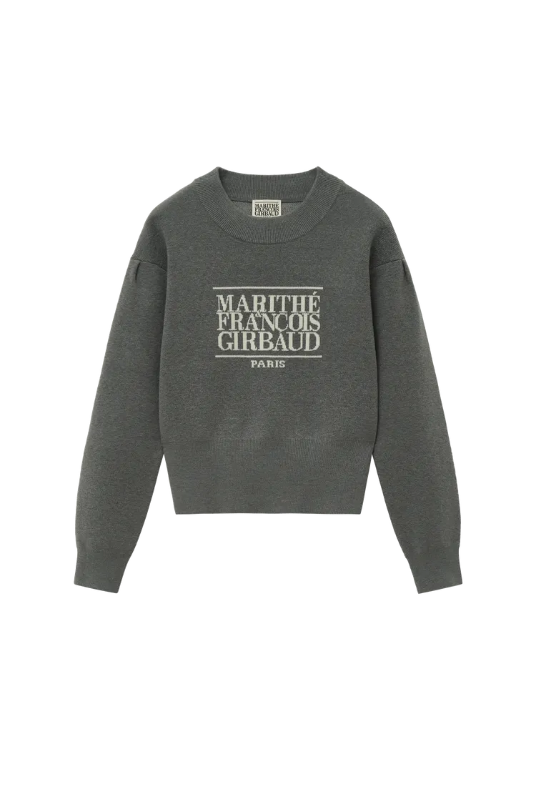 MFG LOGO短版針織上衣，4290元。品牌提供