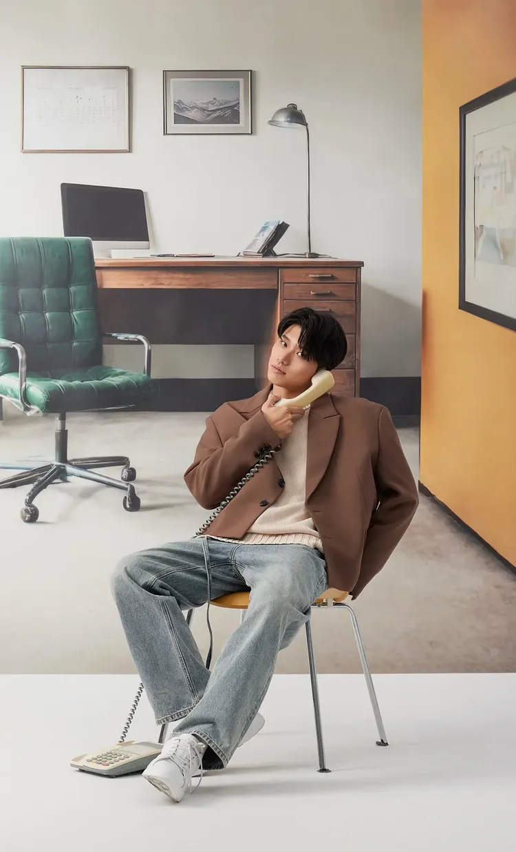 李鴻迷人的肌肉線條，讓人看一眼就臉紅心跳，歡迎大家一起來17追蹤他。