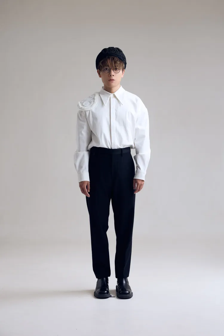 林家謙新歌《有色眼鏡》由林夕作詞。圖／TLP提供