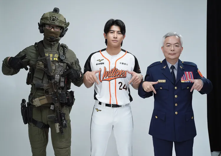 陳傑憲拍攝反詐影片。彭欣偉攝