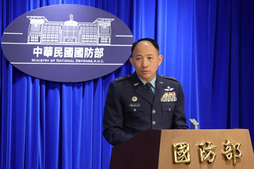 國軍嚴密監控!53架次共機、19艘艦船包圍台灣全島