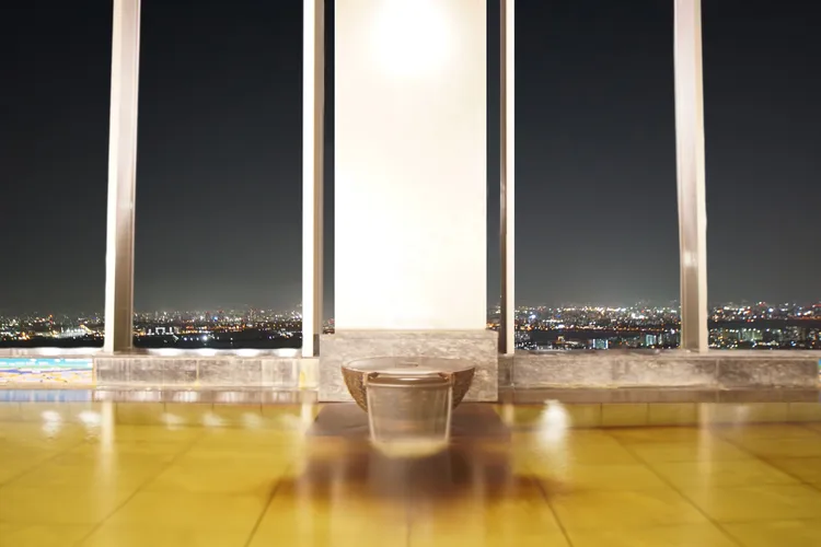 塔樓飯店31樓設置有大浴場。塔樓飯店提供