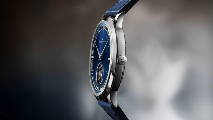 積家Master Hybris Mechanica Calibre 362大師系列超卓複雜功能腕錶延續其在市場上的超薄設計傳奇，厚度僅7.8毫米。品牌提供