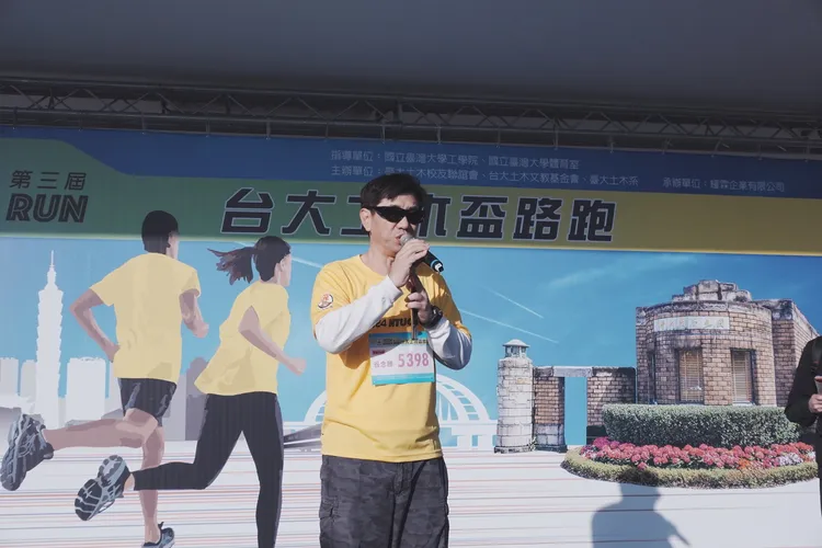 台大土木系校友會理事長。台大土木系有會提供