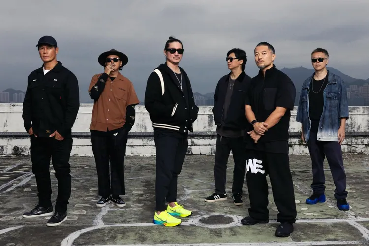 賭王女婿陳子聰（左3）經歷病魔摧殘，如今康復漸漸復出。圖／Drill Team提供