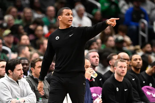 這不是在台灣啊!塞爾提克總教練向裁判討公道 收到大傷荷包的聖誕禮物