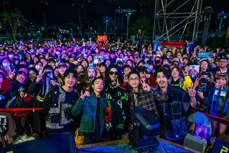 麋先生高雄開唱，陪粉絲感受浪漫耶誕氣氛。圖／寬寬整合行銷提供