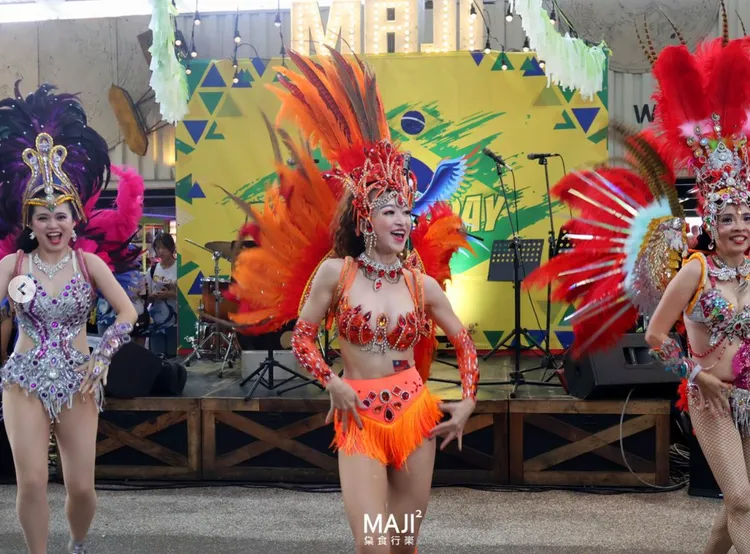 園區內白天就有不少活動，各國文化協會曾舉辦包含巴西嘉年華、德國啤酒節等。MAJI SQUARE提供