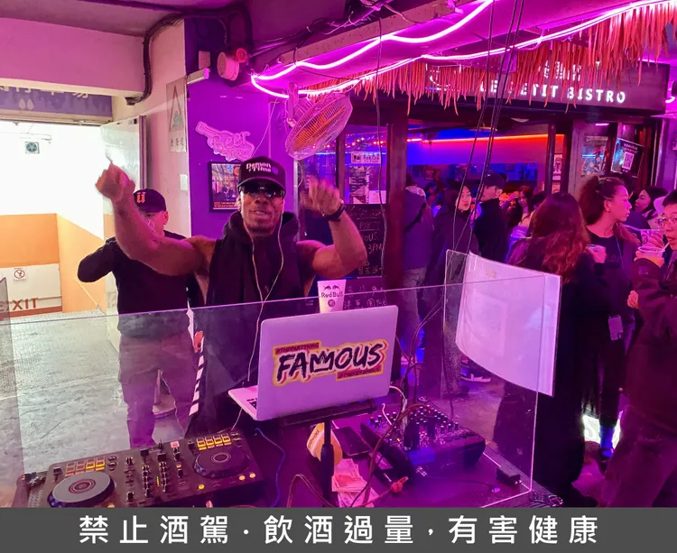 主打法式風格的「PAP’S」，門口DJ音樂更是能帶動氣氛。莊偉祺攝