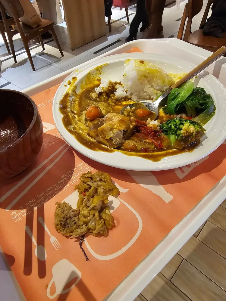 美食街食安引發關注。翻攝爆料公社