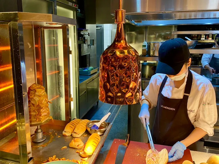 現點現做的沙威瑪呈現中東風味。莊偉祺攝