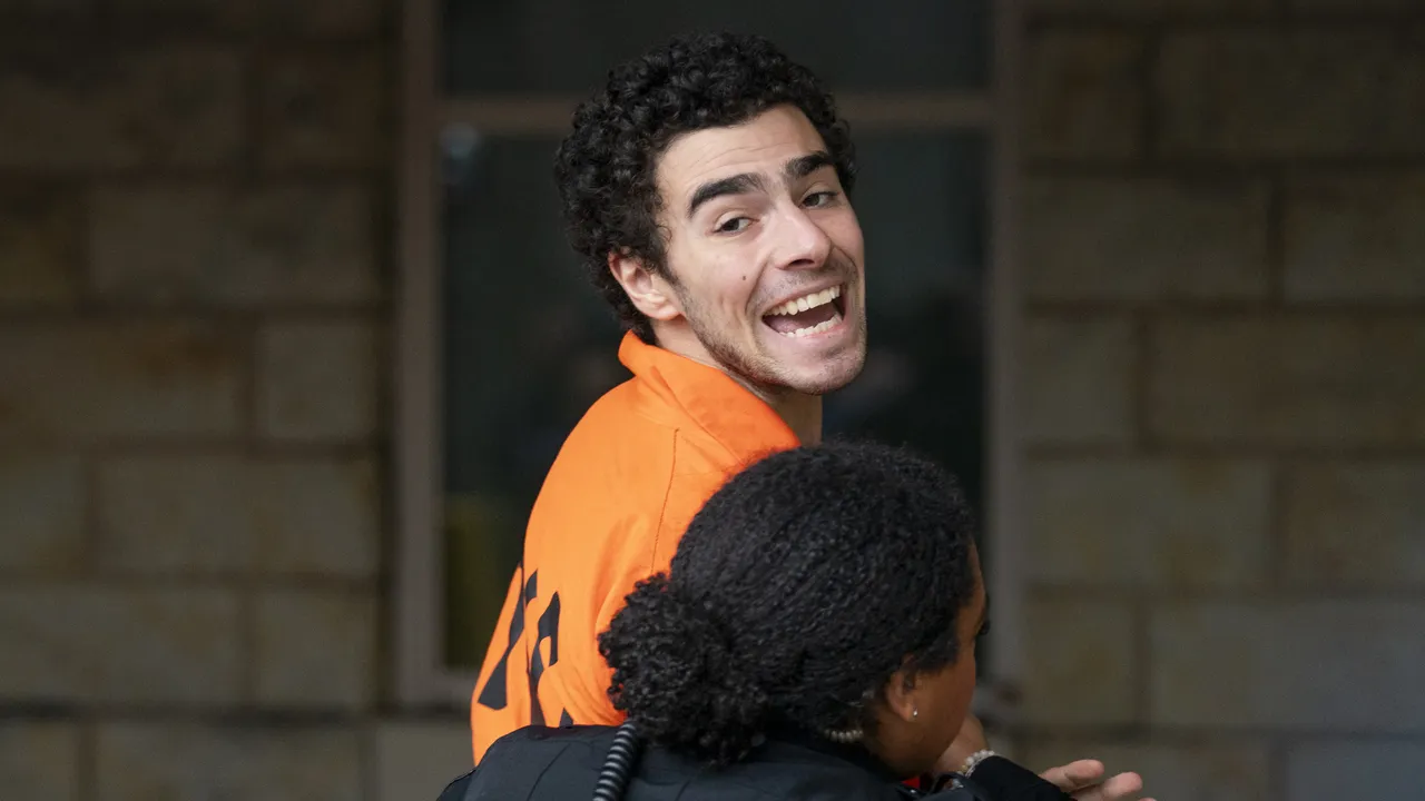 名門帥哥學霸殺手遭警押解高喊這二句話後就被強制禁言｜壹蘋新聞網