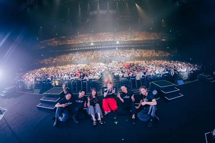 milet今晚與5000多名粉絲大合照。大鴻藝術BIG ART提供