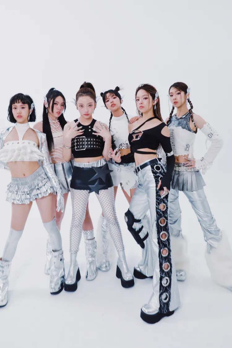 babyMINT推出成團首張迷你專輯《BBMatrix ∞》。圖／華研國際音樂提供