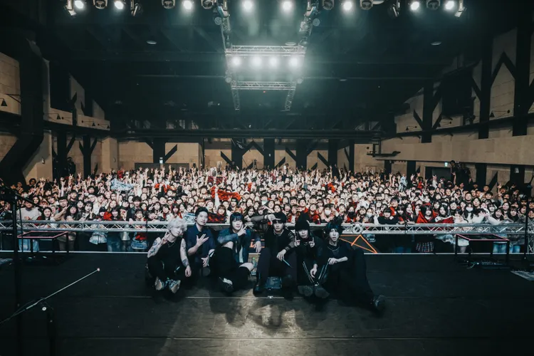 金音樂團福夢上周六開唱，吸引上千粉絲朝聖。圖／形上娛樂提供