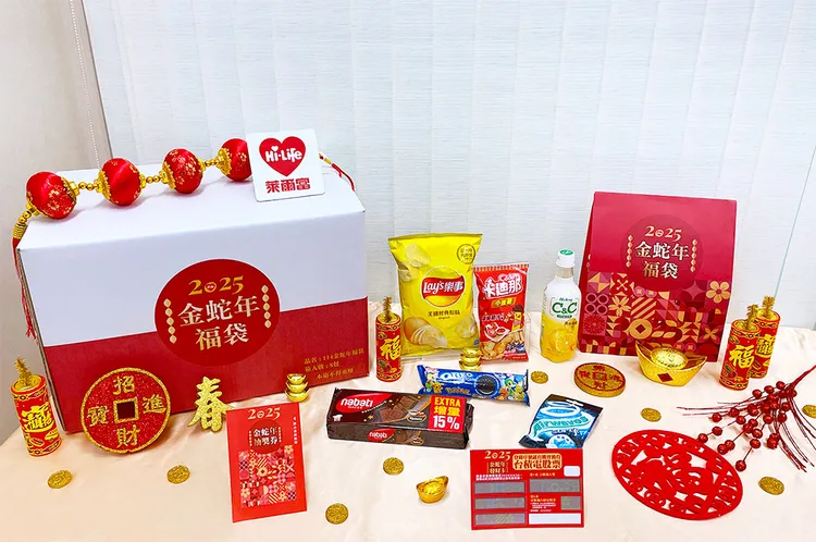 這次發行的發財卡、福袋與福箱系列，皆內含1張抽獎券。萊爾富提供