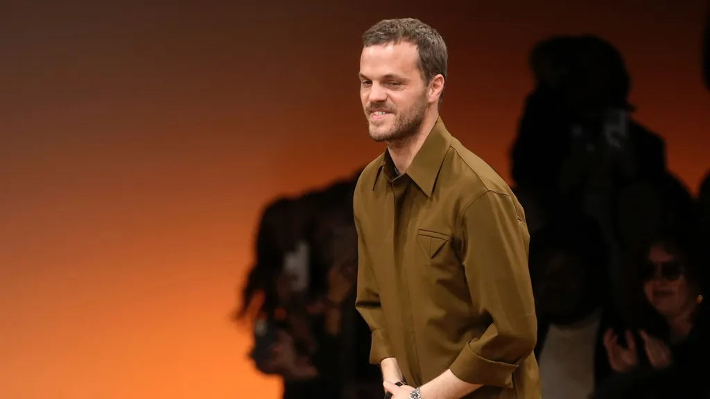 Matthieu Blazy深夜宣布離開Bottega Veneta後，火速接下香奈兒藝術總監一直。美聯社